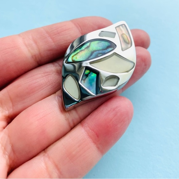 LIA SOPHIA Abalone Silver Tone Pendant BNWT - Picture 4 of 4